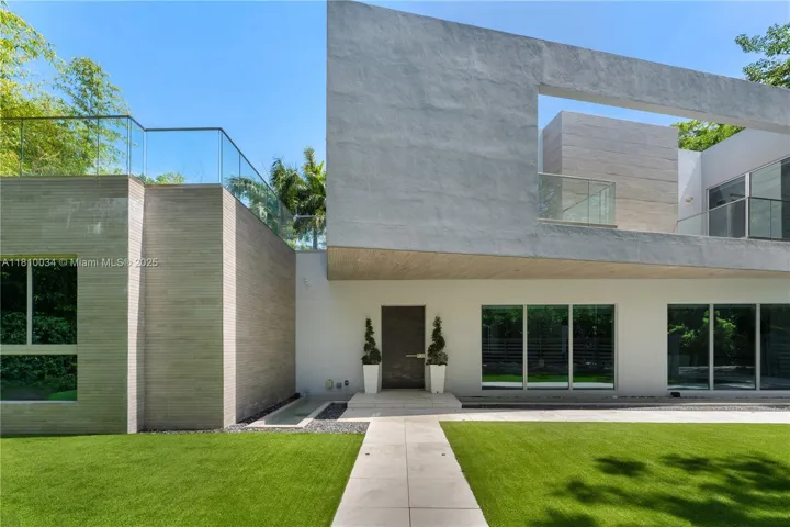 at 3709 Poinciana Ave, Miami, FL 33133 Unit For Sale 5 Bedrooms 6 Bathrooms MLS# A11810034 Price $4,697,000 4432