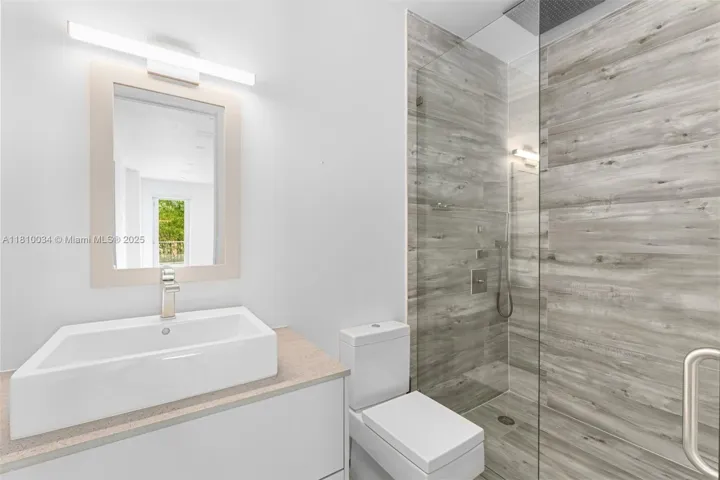 at 3709 Poinciana Ave, Miami, FL 33133 Unit For Sale 5 Bedrooms 6 Bathrooms MLS# A11810034 Price $4,697,000 4432