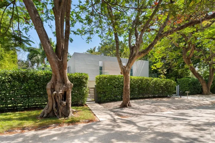 at 3709 Poinciana Ave, Miami, FL 33133 Unit For Sale 5 Bedrooms 6 Bathrooms MLS# A11810034 Price $4,697,000 4432