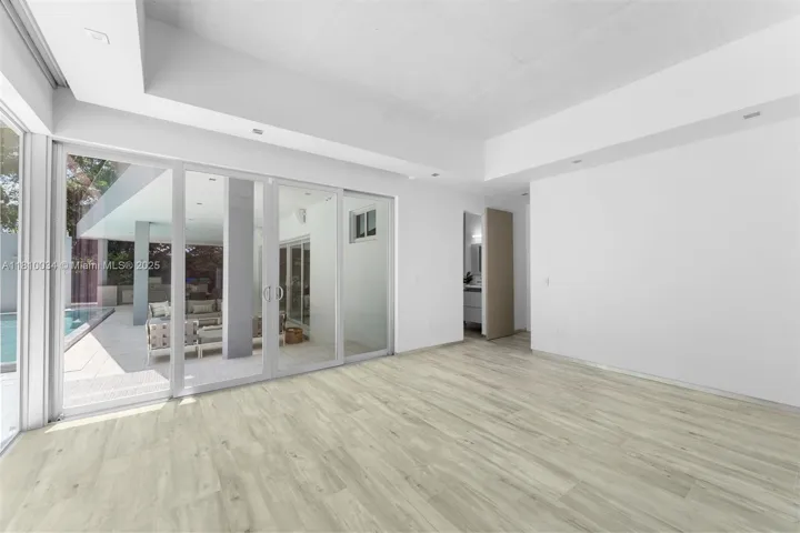 at 3709 Poinciana Ave, Miami, FL 33133 Unit For Sale 5 Bedrooms 6 Bathrooms MLS# A11810034 Price $4,697,000 4432
