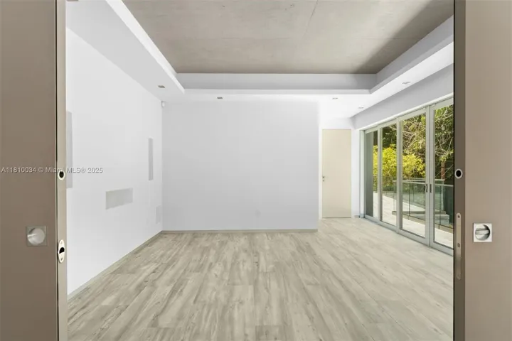 at 3709 Poinciana Ave, Miami, FL 33133 Unit For Sale 5 Bedrooms 6 Bathrooms MLS# A11810034 Price $4,697,000 4432