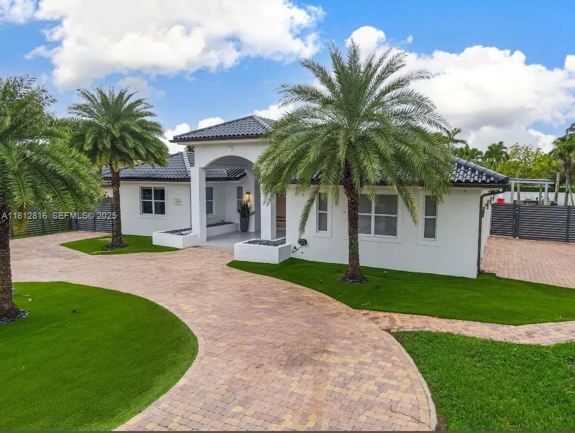 11390 Sw 30th St, Miami, Florida 33165, Miami, Florida 33165, 4 Bedrooms Bedrooms, ,3 BathroomsBathrooms,Residential,For Sale,11390 Sw 30th St, Miami, Florida 33165,A11812816