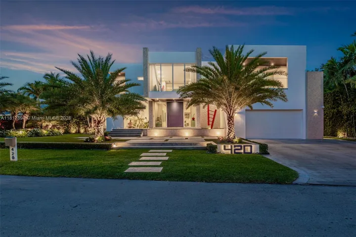 at 420 Island Dr, Key Biscayne, FL 33149 Unit For Rent 6 Bedrooms 8 Bathrooms MLS# A11812894 Price $60,000 6311