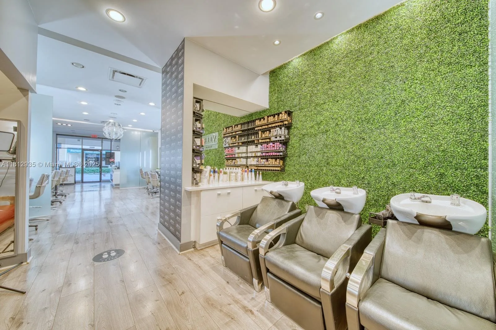 Full Service Beauty Salon On Sunset Dr & 57th, Coral Gables, Florida 33143, ,Business Opportunity,For Sale,Full Service Beauty Salon On Sunset Dr & 57th ,A11812935