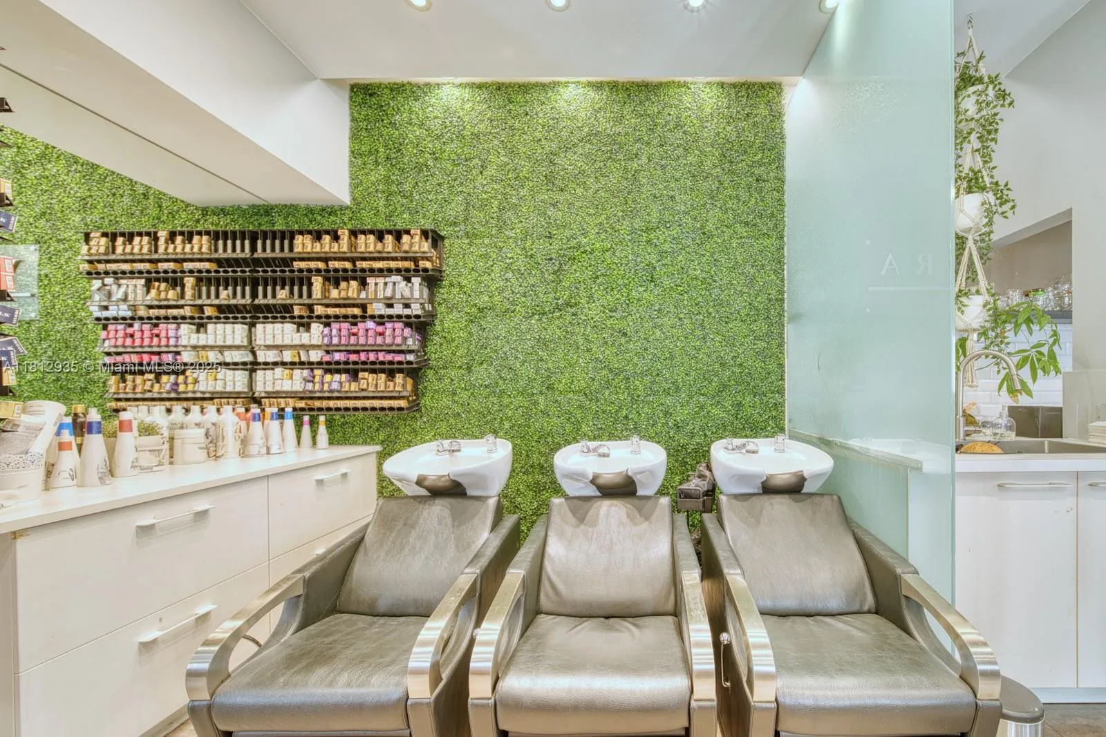 Full Service Beauty Salon On Sunset Dr & 57th, Coral Gables, Florida 33143, ,Business Opportunity,For Sale,Full Service Beauty Salon On Sunset Dr & 57th ,A11812935