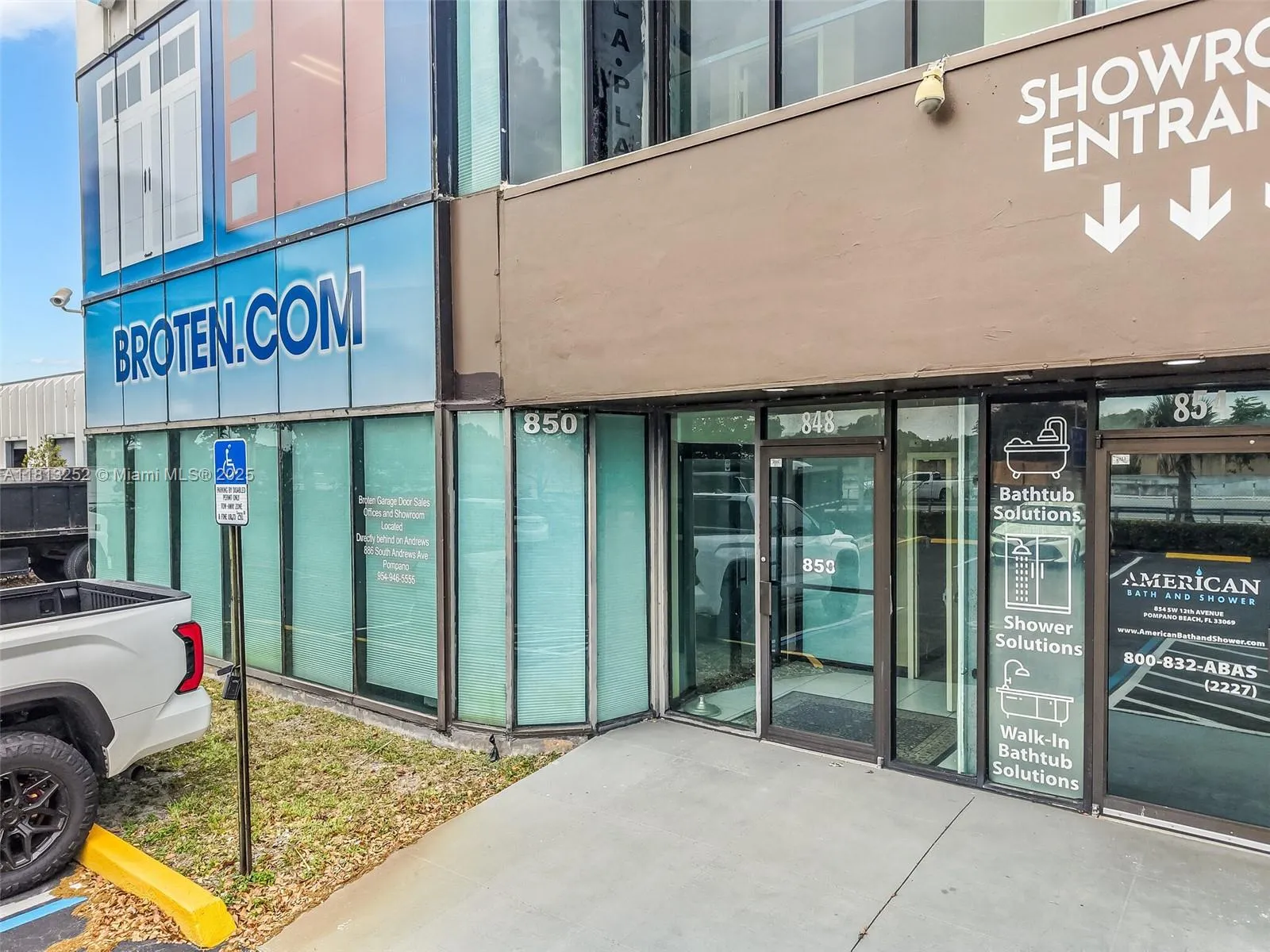 820 Sw 12th Ave 2m123m, Pompano Beach, Florida 330, Pompano Beach, Florida 33069, ,Commercial Lease,For Rent,820 Sw 12th Ave 2m123m, Pompano Beach, Florida 330,A11813252