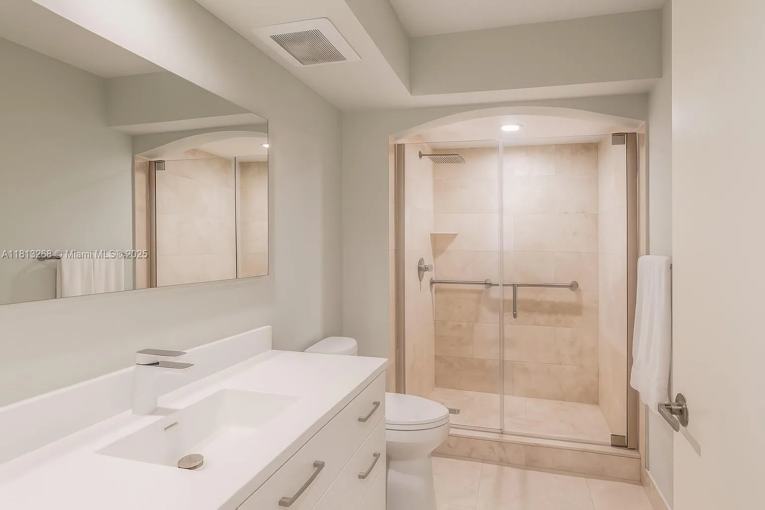 at 9201 Collins Ave, Surfside, FL 33154 Unit For Sale 2 Bedrooms 2 Bathrooms MLS# A11813268 Price $835,000 930