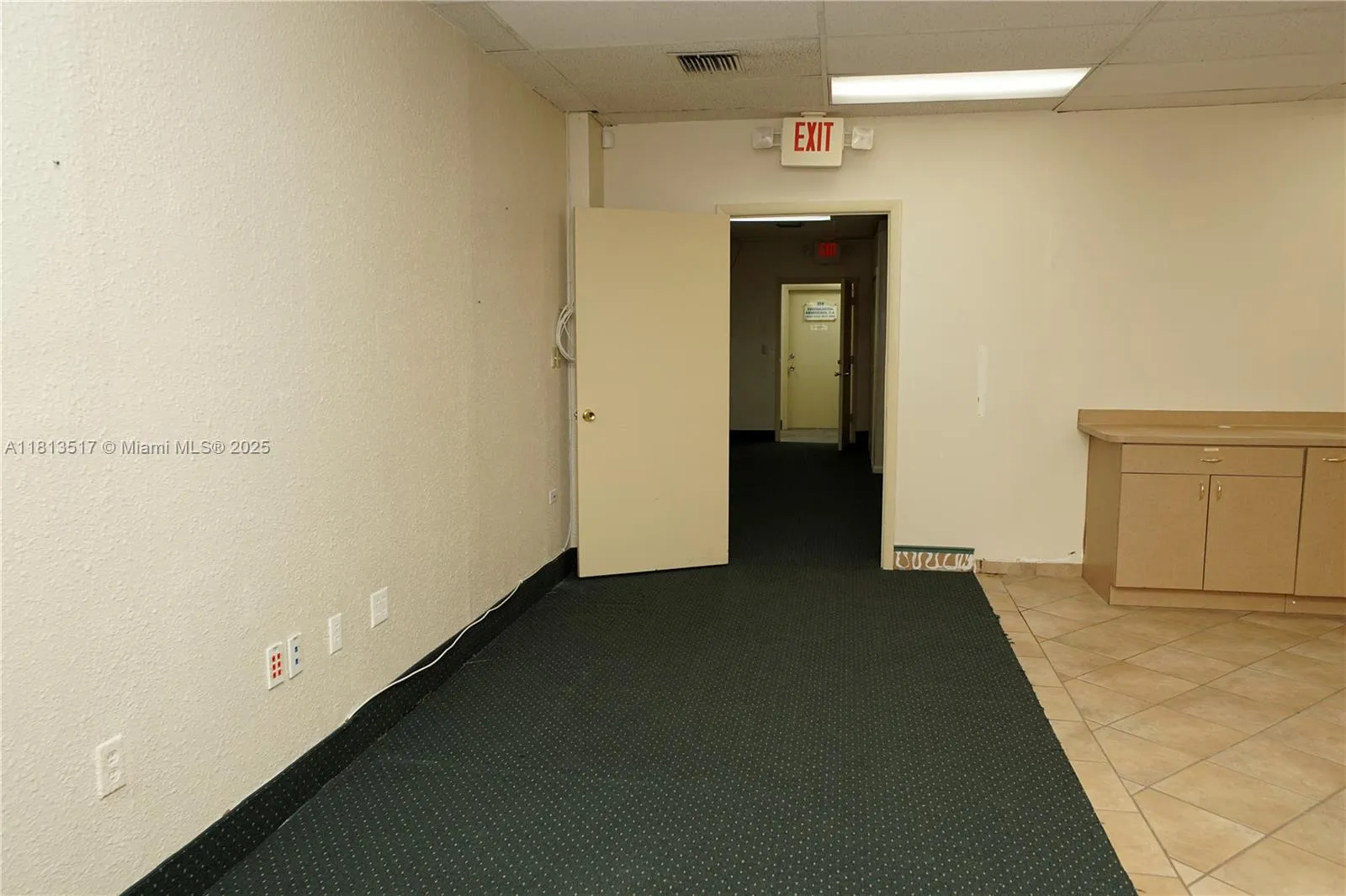 8500 Sw 40th St, Miami, Florida 33155, Miami, Florida 33155, ,Commercial Lease,For Rent,8500 Sw 40th St, Miami, Florida 33155,A11813517