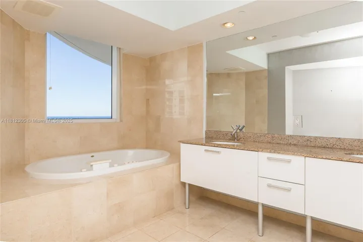at 17201 Collins Ave, Sunny Isles Beach, FL 33160 Unit For Rent 2 Bedrooms 2 Bathrooms MLS# A11812305 Price $5,850 1583