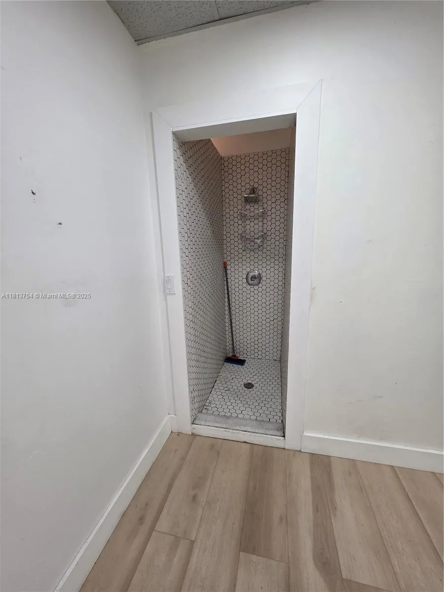 5655 Johnson St B, Hollywood, Florida 33021, Hollywood, Florida 33021, ,Commercial Lease,For Rent,5655 Johnson St B, Hollywood, Florida 33021,A11813754