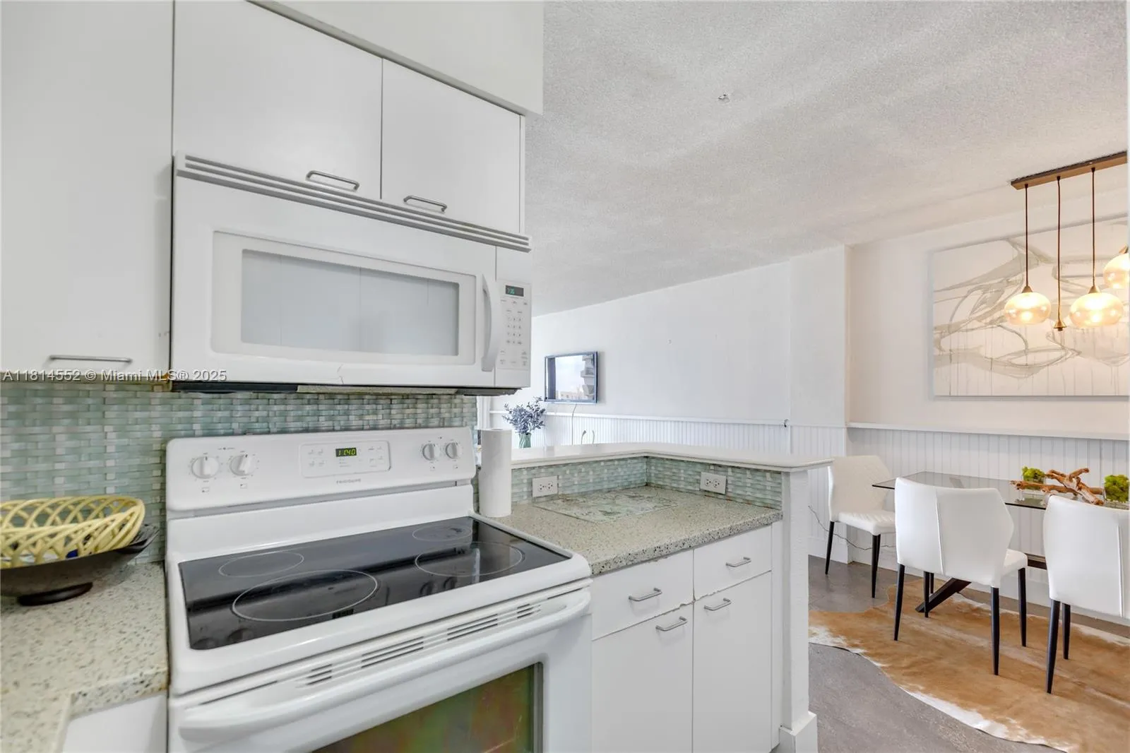 1500 Bay Road 830s, Miami Beach, Florida 33139, Miami Beach, Florida 33139, 1 Bedroom Bedrooms, ,1 BathroomBathrooms,Residential Lease,For Rent,1500 Bay Road 830s, Miami Beach, Florida 33139,A11814552