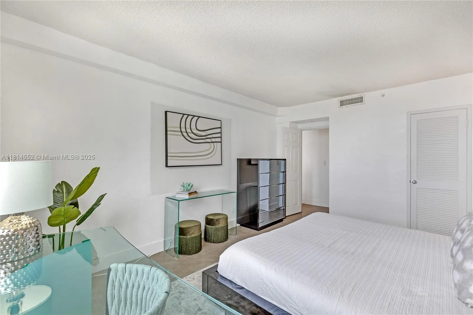 1500 Bay Road 830s, Miami Beach, Florida 33139, Miami Beach, Florida 33139, 1 Bedroom Bedrooms, ,1 BathroomBathrooms,Residential Lease,For Rent,1500 Bay Road 830s, Miami Beach, Florida 33139,A11814552