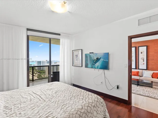 at 16275 Collins Ave, Sunny Isles Beach, FL 33160 Unit For Sale 1 Bedroom 2 Bathrooms MLS# A11813881 Price $800,000 883