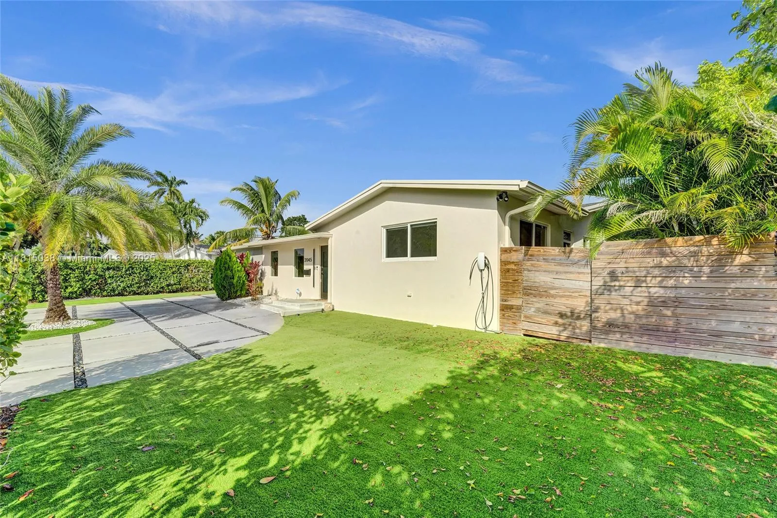 2045 Ne 202nd St, Miami, Florida 33179, Miami, Florida 33179, 4 Bedrooms Bedrooms, ,3 BathroomsBathrooms,Residential,For Sale,2045 Ne 202nd St, Miami, Florida 33179,A11815038