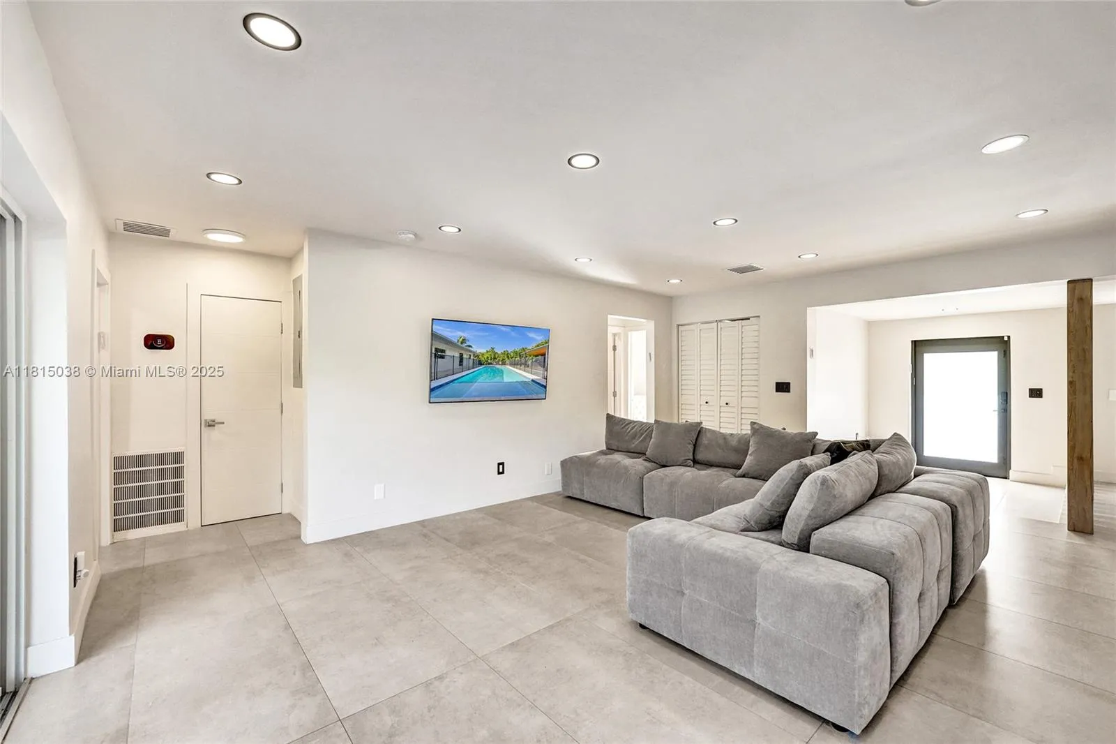 2045 Ne 202nd St, Miami, Florida 33179, Miami, Florida 33179, 4 Bedrooms Bedrooms, ,3 BathroomsBathrooms,Residential,For Sale,2045 Ne 202nd St, Miami, Florida 33179,A11815038