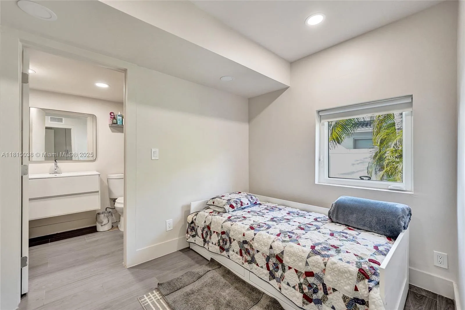 2045 Ne 202nd St, Miami, Florida 33179, Miami, Florida 33179, 4 Bedrooms Bedrooms, ,3 BathroomsBathrooms,Residential,For Sale,2045 Ne 202nd St, Miami, Florida 33179,A11815038