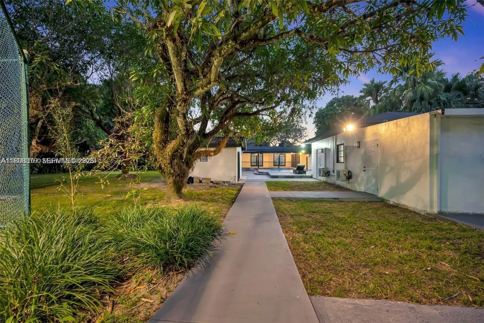 7335 Sw 104th St, Pinecrest, Florida 33156, Pinecrest, Florida 33156, 5 Bedrooms Bedrooms, ,5 BathroomsBathrooms,Residential Lease,For Rent,7335 Sw 104th St, Pinecrest, Florida 33156,A11808379