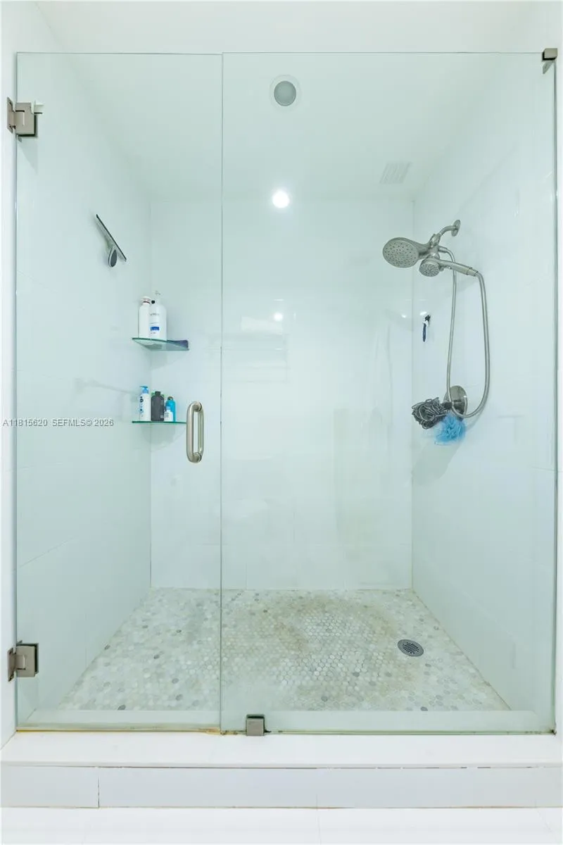 16189 Laurel Dr 25, Weston, Florida 33326, Weston, Florida 33326, 2 Bedrooms Bedrooms, ,2 BathroomsBathrooms,Residential,For Sale,16189 Laurel Dr 25, Weston, Florida 33326,A11815620