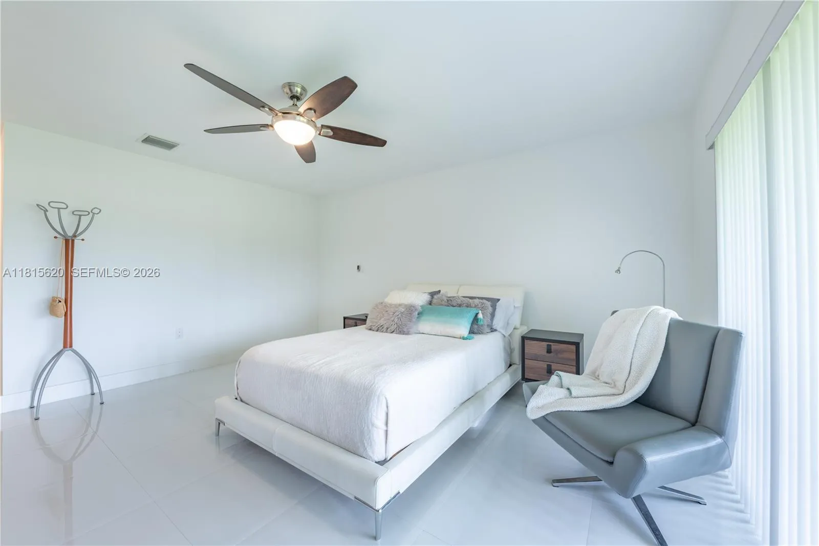 16189 Laurel Dr 25, Weston, Florida 33326, Weston, Florida 33326, 2 Bedrooms Bedrooms, ,2 BathroomsBathrooms,Residential,For Sale,16189 Laurel Dr 25, Weston, Florida 33326,A11815620