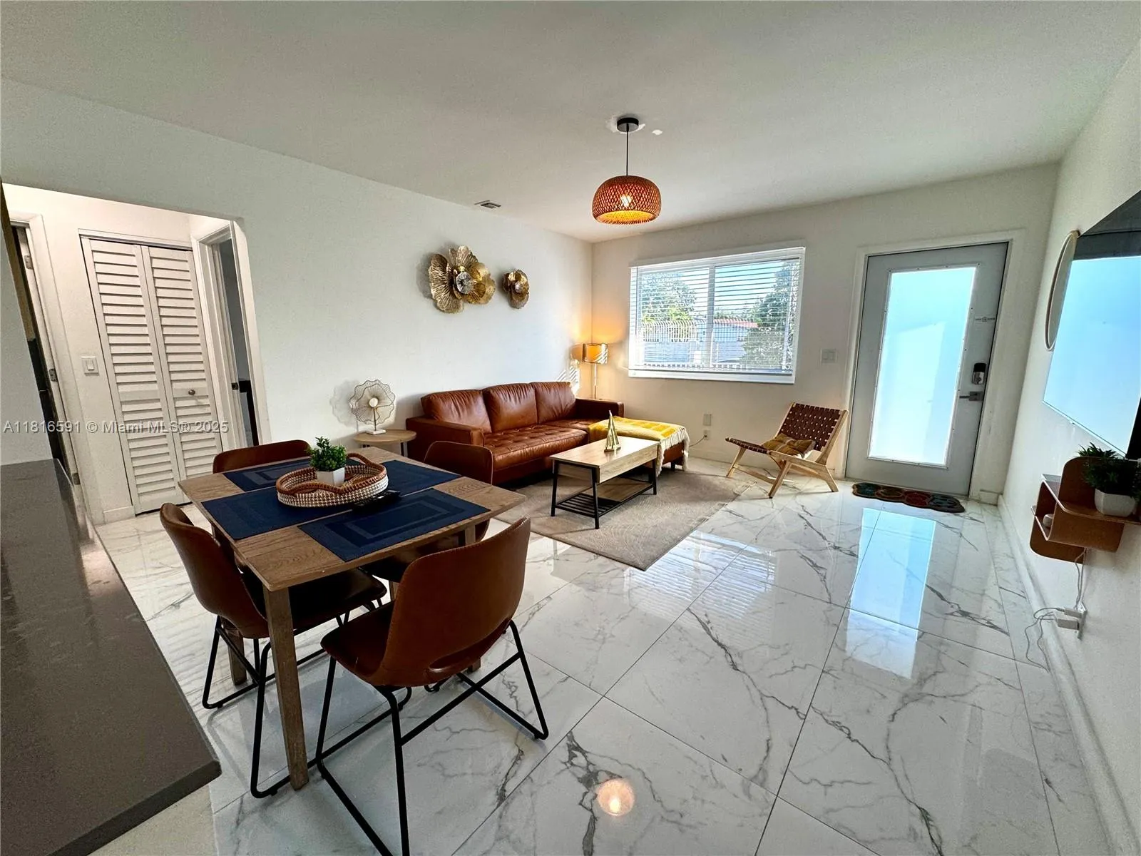 1012 Sw 3rd Ave, Hallandale Beach, Florida 33009, Hallandale Beach, Florida 33009, ,Residential Income,For Sale,1012 Sw 3rd Ave, Hallandale Beach, Florida 33009,A11816591