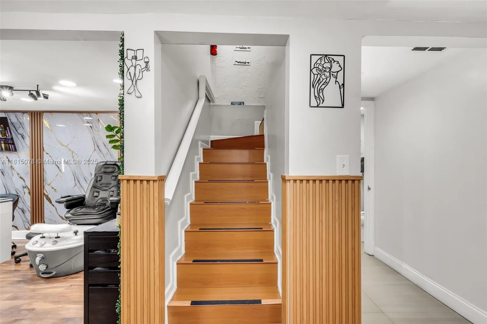 1913 Ponce De Leon Blvd, Coral Gables, Florida 331, Coral Gables, Florida 33134, ,Business Opportunity,For Sale,1913 Ponce De Leon Blvd, Coral Gables, Florida 331,A11815078