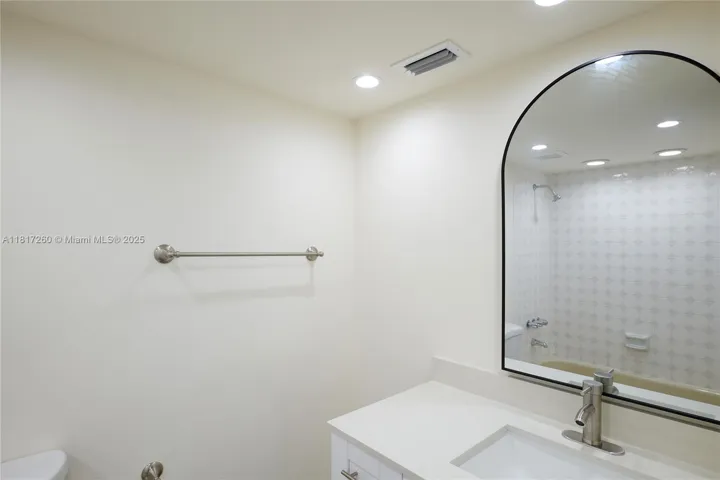 at 5845 Collins Ave, Miami Beach, FL 33140 Unit For Sale 2 Bedrooms 3 Bathrooms MLS# A11817260 Price $985,000 1723