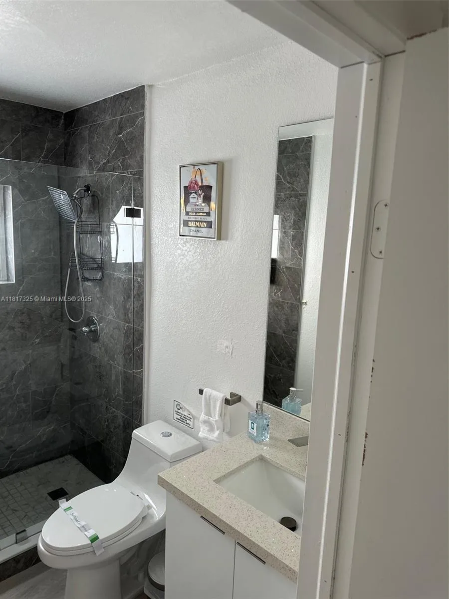 251 Nw 57th Ave, Miami, Florida 33126, Miami, Florida 33126, ,Residential Income,For Sale,251 Nw 57th Ave, Miami, Florida 33126,A11817325