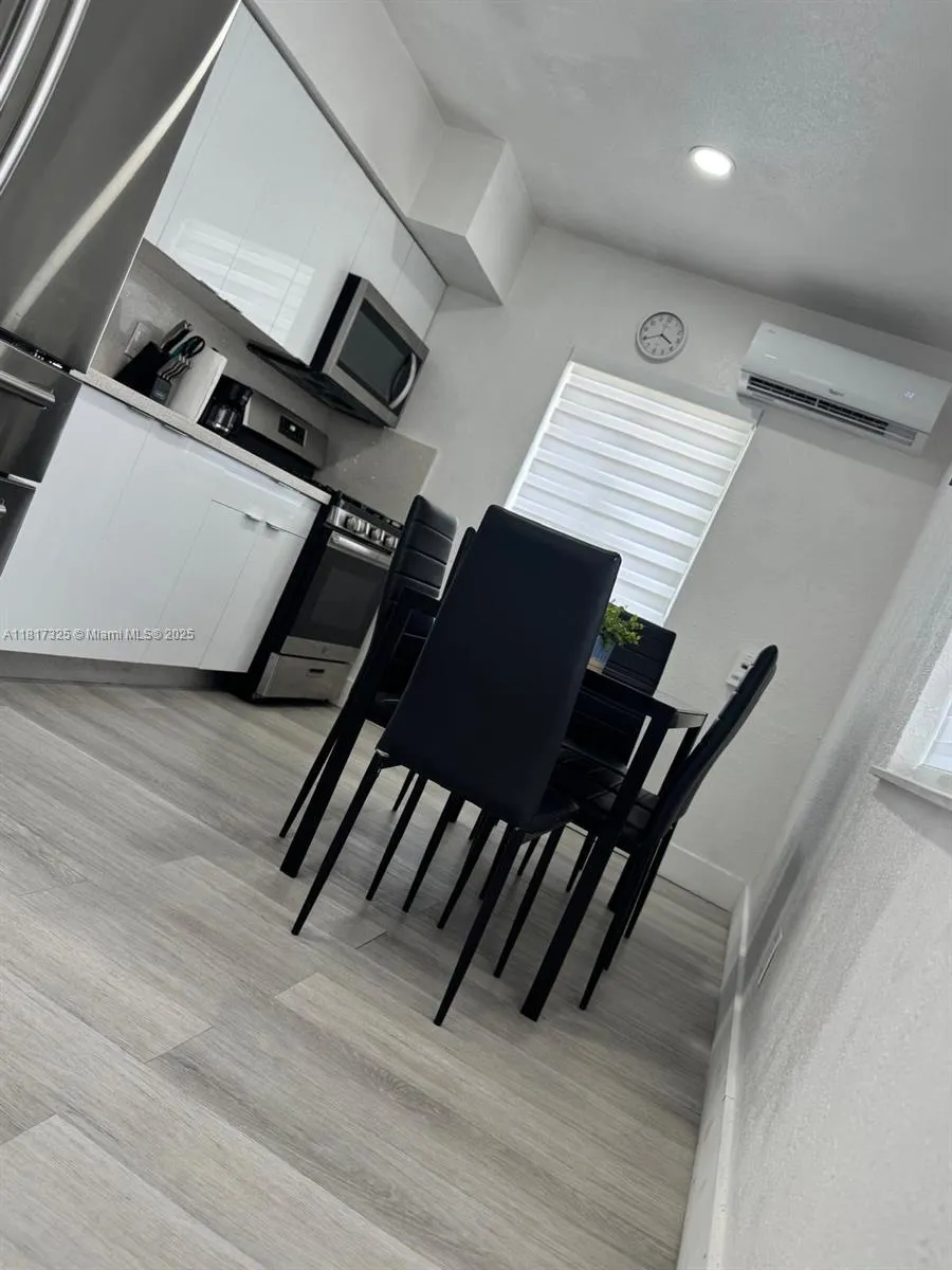 251 Nw 57th Ave, Miami, Florida 33126, Miami, Florida 33126, ,Residential Income,For Sale,251 Nw 57th Ave, Miami, Florida 33126,A11817325