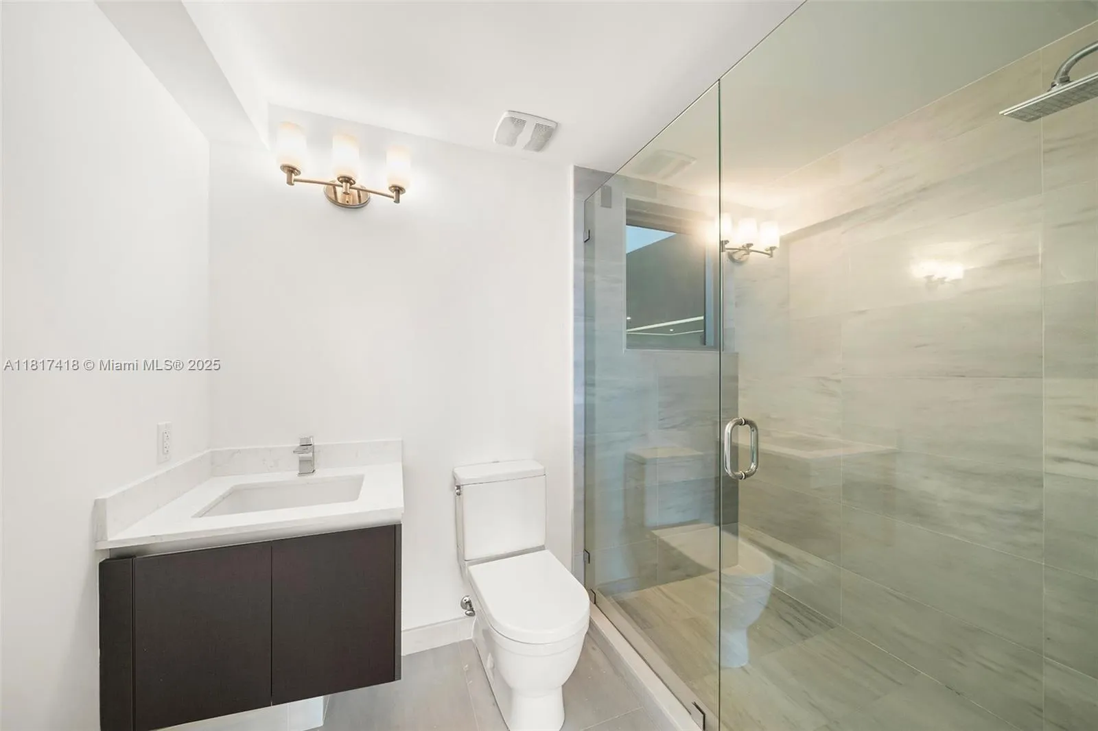 at 1201 20th St, Miami Beach, FL 33139 Unit For Sale 3 Bedrooms 3 Bathrooms MLS# A11817418 Price $1,875,000 1481