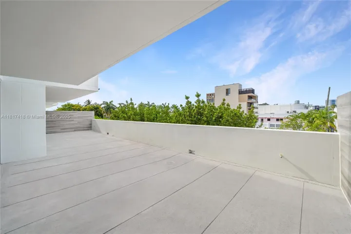 at 1201 20th St, Miami Beach, FL 33139 Unit For Sale 3 Bedrooms 3 Bathrooms MLS# A11817418 Price $1,875,000 1481