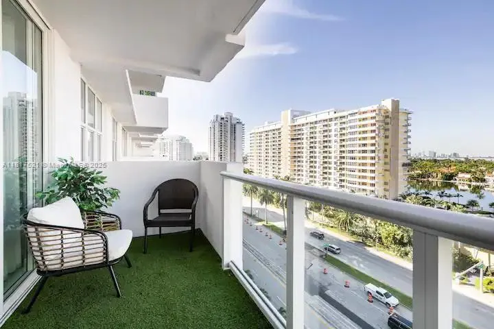 5601 Collins Ave 923, Miami Beach, Florida 33140, Miami Beach, Florida 33140, 1 Bedroom Bedrooms, ,1 BathroomBathrooms,Residential,For Sale,5601 Collins Ave 923, Miami Beach, Florida 33140,A11817521 5601 Collins Ave 923, Miami Beach, Florida 33140, Miami Beach, Florida 33140, 1 Bedroom Bedrooms, ,1 BathroomBathrooms,Residential,For Sale,5601 Collins Ave 923, Miami Beach, Florida 33140,A11817521