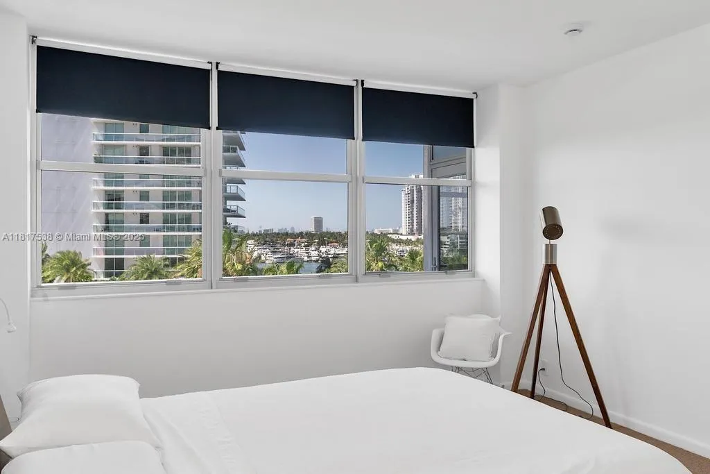 at 20 Island Ave, Miami Beach, FL 33139 Unit For Sale 1 Bedroom 2 Bathrooms MLS# A11817538 Price $589,000 856