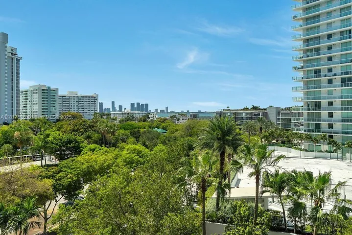 at 20 Island Ave, Miami Beach, FL 33139 Unit For Sale 1 Bedroom 2 Bathrooms MLS# A11817538 Price $589,000 856