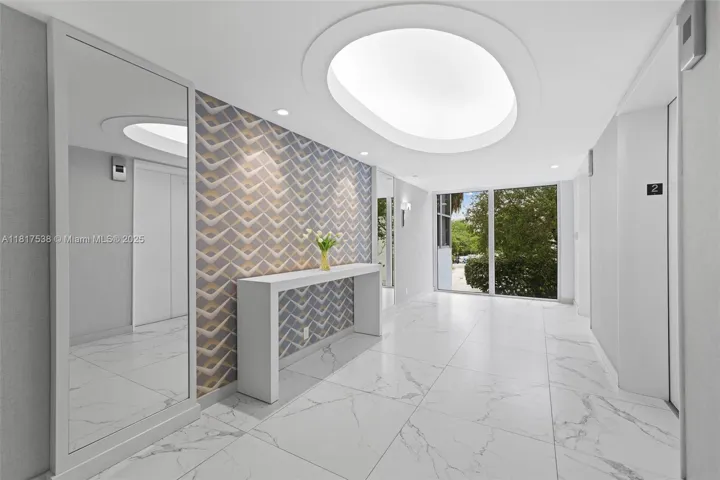at 20 Island Ave, Miami Beach, FL 33139 Unit For Sale 1 Bedroom 2 Bathrooms MLS# A11817538 Price $589,000 856