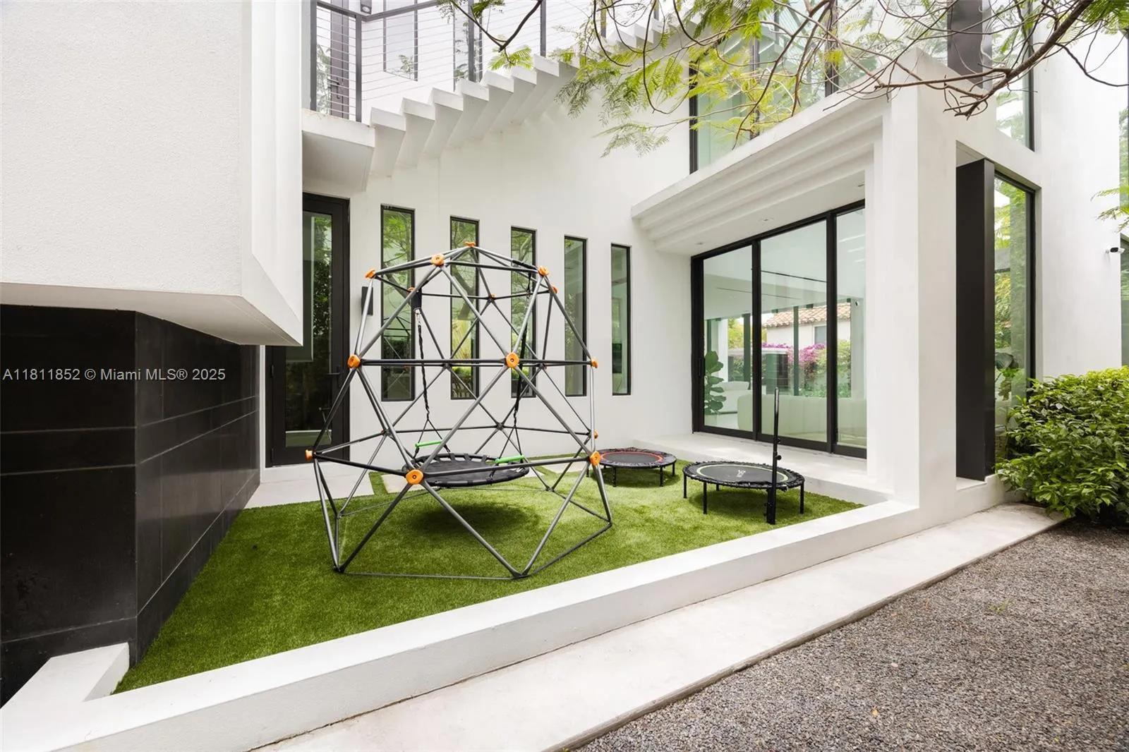 at 5630 Pine Tree Dr, Miami Beach, FL 33140 Unit For Sale 5 Bedrooms 6 Bathrooms MLS# A11811852 Price $6,200,000 4062