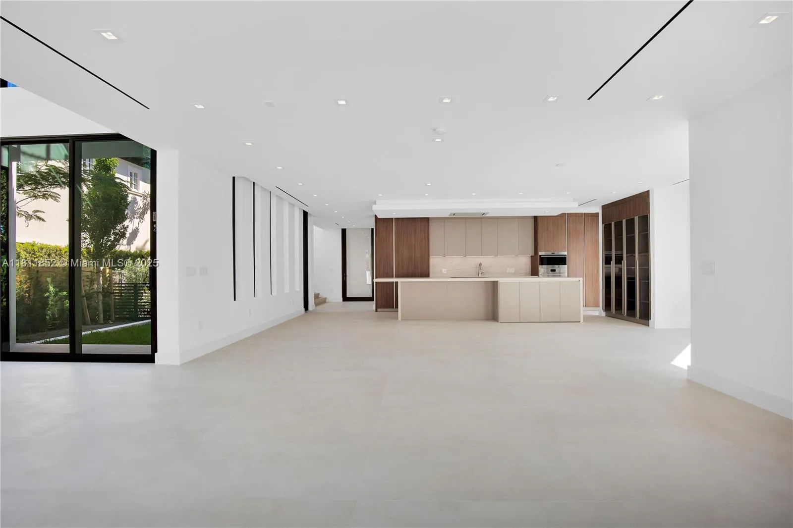 at 5630 Pine Tree Dr, Miami Beach, FL 33140 Unit For Sale 5 Bedrooms 6 Bathrooms MLS# A11811852 Price $6,200,000 4062
