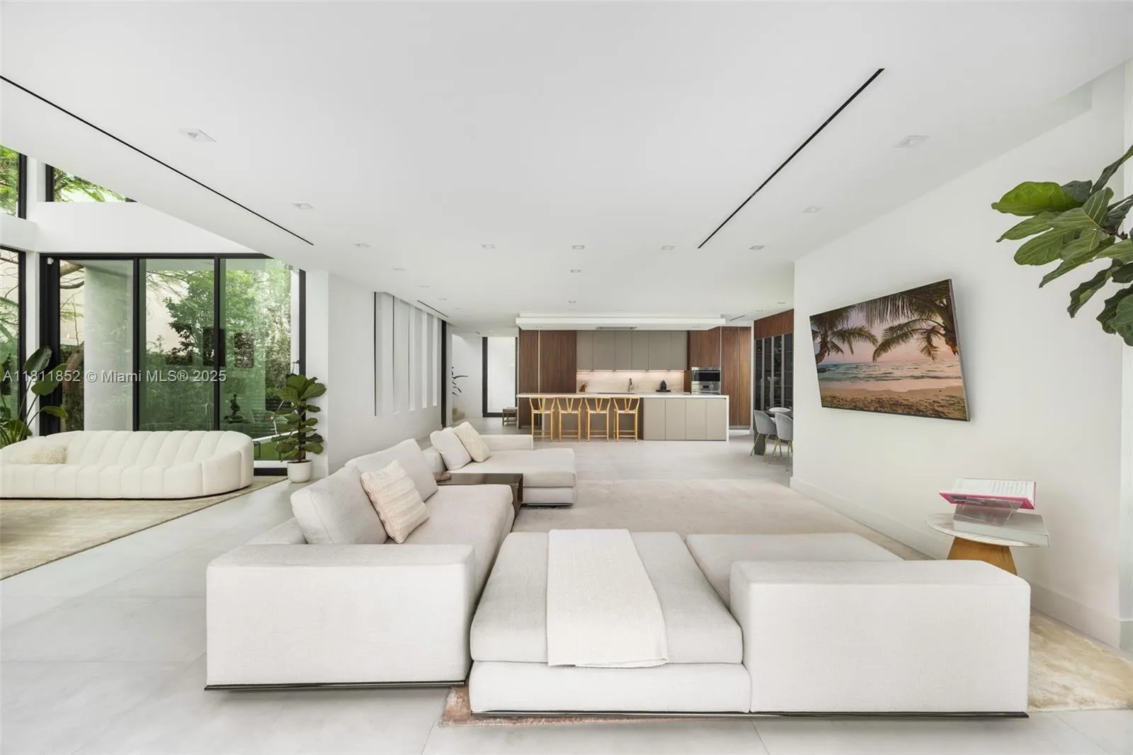 at 5630 Pine Tree Dr, Miami Beach, FL 33140 Unit For Sale 5 Bedrooms 6 Bathrooms MLS# A11811852 Price $6,200,000 4062