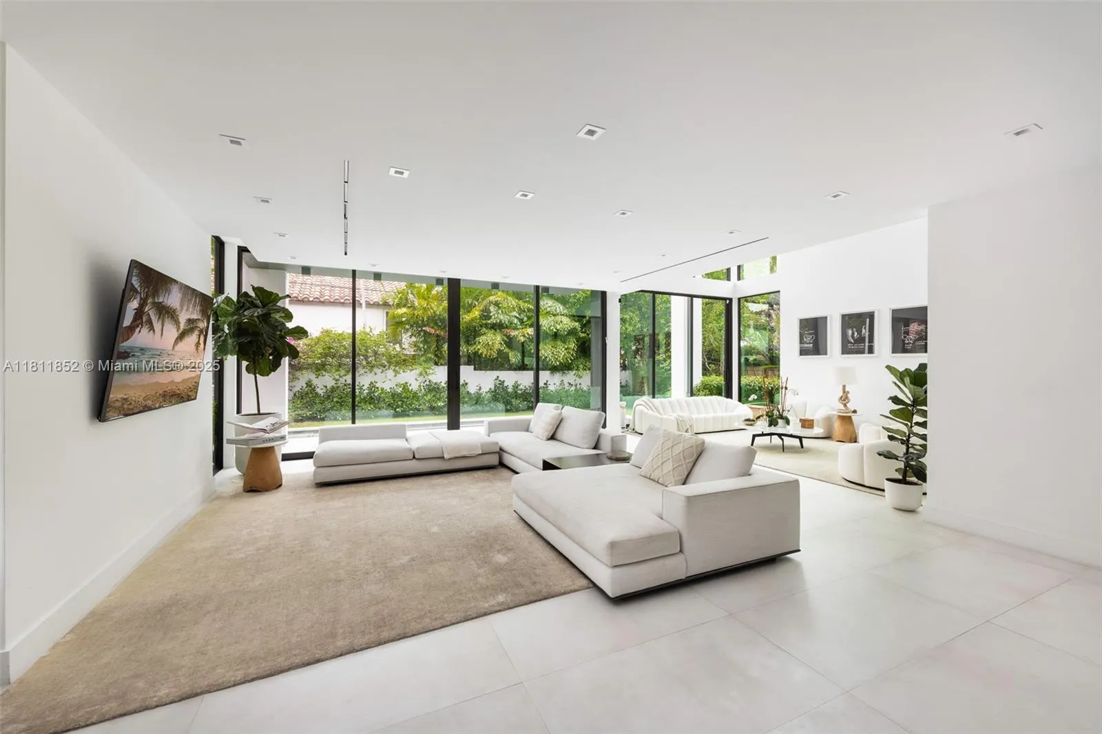 at 5630 Pine Tree Dr, Miami Beach, FL 33140 Unit For Sale 5 Bedrooms 6 Bathrooms MLS# A11811852 Price $6,200,000 4062