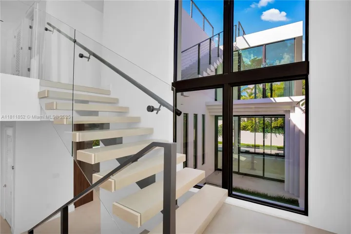 at 5630 Pine Tree Dr, Miami Beach, FL 33140 Unit For Sale 5 Bedrooms 6 Bathrooms MLS# A11811852 Price $6,200,000 4062