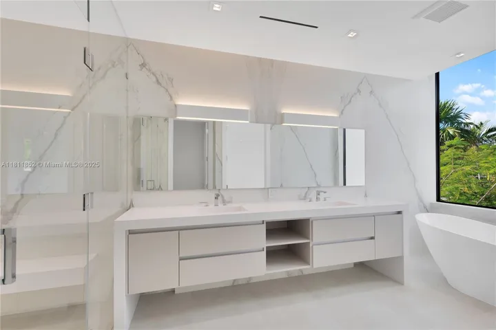 at 5630 Pine Tree Dr, Miami Beach, FL 33140 Unit For Sale 5 Bedrooms 6 Bathrooms MLS# A11811852 Price $6,200,000 4062