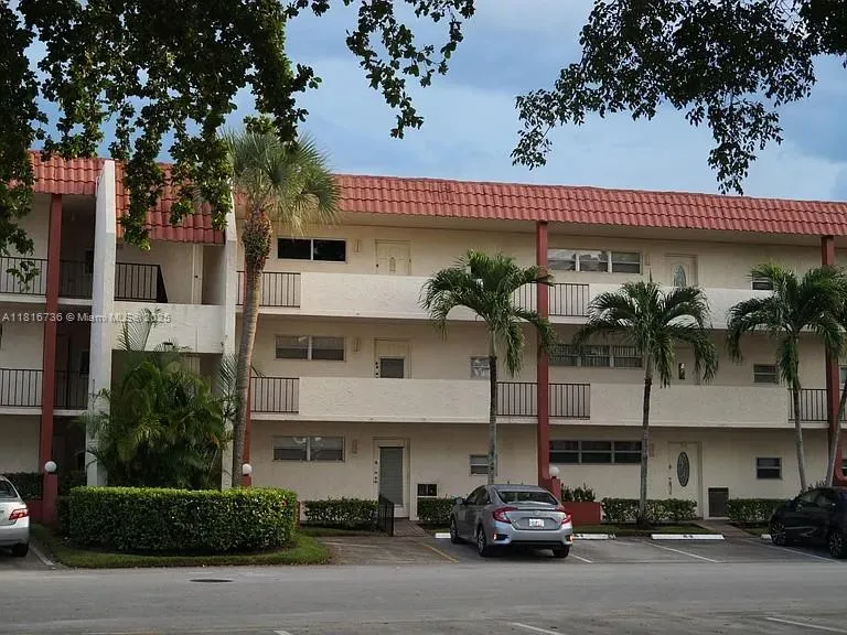 9820 S Hollybrook Lake Dr 205, Pembroke Pines, Flo, Pembroke Pines, Florida 33025, 2 Bedrooms Bedrooms, ,1 BathroomBathrooms,Residential Lease,For Rent,9820 S Hollybrook Lake Dr 205, Pembroke Pines, Flo,A11816736