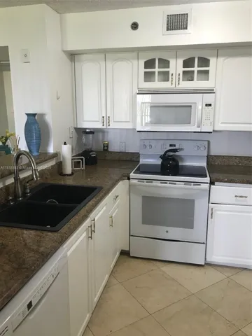 Open kitchen