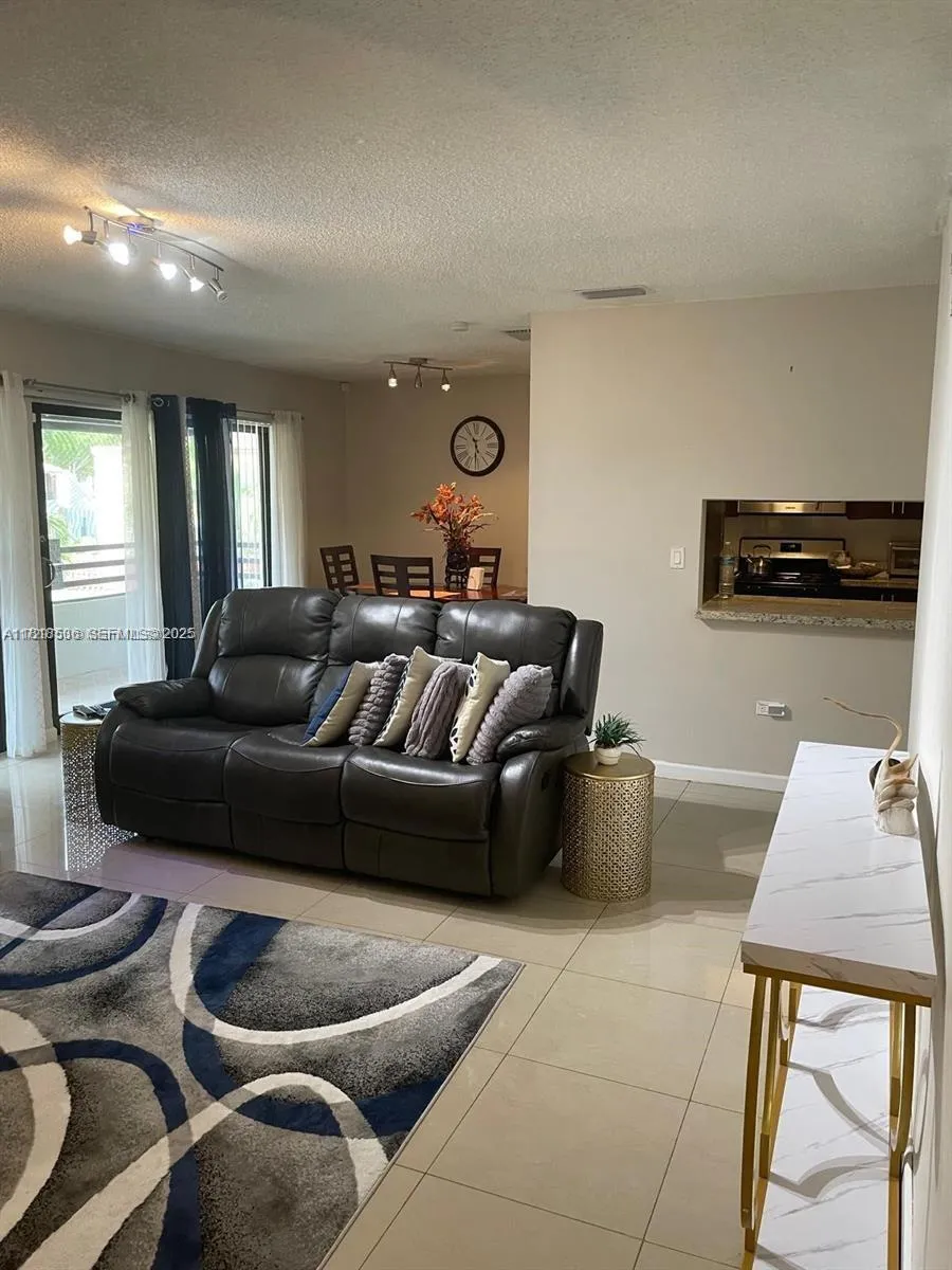 8409 N Missionwood Cir D-30, Miramar, Florida 3302, Miramar, Florida 33025, 3 Bedrooms Bedrooms, ,2 BathroomsBathrooms,Residential,For Sale,8409 N Missionwood Cir D-30, Miramar, Florida 3302,A11818536