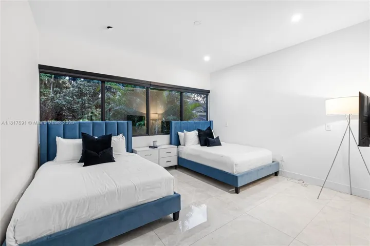 at 3660 12th St, Miami, FL 33135 Unit For Sale 5 Bedrooms 4 Bathrooms MLS# A11817691 Price $1,850,000 3104