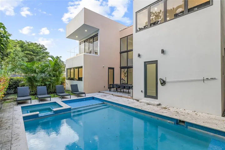 at 3660 12th St, Miami, FL 33135 Unit For Sale 5 Bedrooms 4 Bathrooms MLS# A11817691 Price $1,850,000 3104