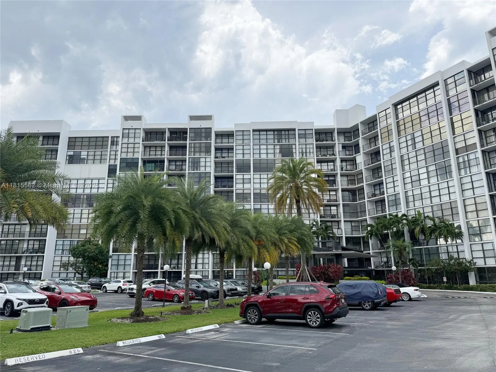 800 Parkview Dr 820, Hallandale Beach, Florida 330, Hallandale Beach, Florida 33009, 2 Bedrooms Bedrooms, ,2 BathroomsBathrooms,Residential,For Sale,800 Parkview Dr 820, Hallandale Beach, Florida 330,A11815562