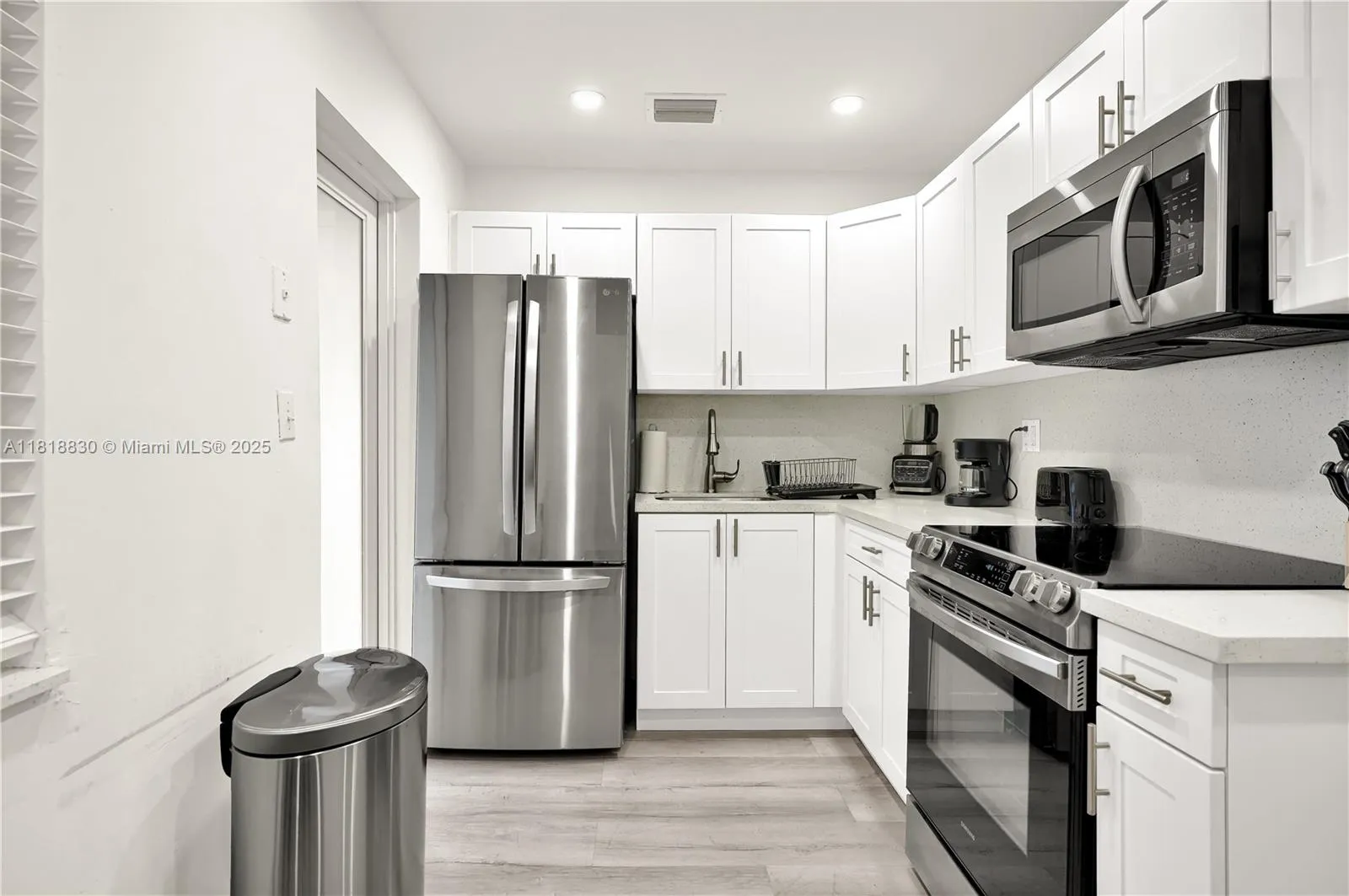 300 Nw 82nd Ter, Miami, Florida 33150, Miami, Florida 33150, 2 Bedrooms Bedrooms, ,1 BathroomBathrooms,Residential Lease,For Rent,300 Nw 82nd Ter, Miami, Florida 33150,A11818830