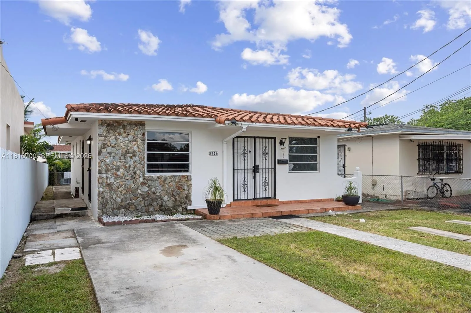 5726 Sw 20th St, Miami, Florida 33155, Miami, Florida 33155, 3 Bedrooms Bedrooms, ,2 BathroomsBathrooms,Residential Lease,For Rent,5726 Sw 20th St, Miami, Florida 33155,A11816700 5726 Sw 20th St, Miami, Florida 33155, Miami, Florida 33155, 3 Bedrooms Bedrooms, ,2 BathroomsBathrooms,Residential Lease,For Rent,5726 Sw 20th St, Miami, Florida 33155,A11816700