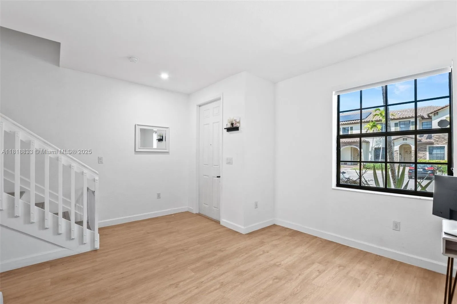 9362 W 33rd Ln, Hialeah, Florida 33018, Hialeah, Florida 33018, 2 Bedrooms Bedrooms, ,2 BathroomsBathrooms,Residential,For Sale,9362 W 33rd Ln, Hialeah, Florida 33018,A11818833