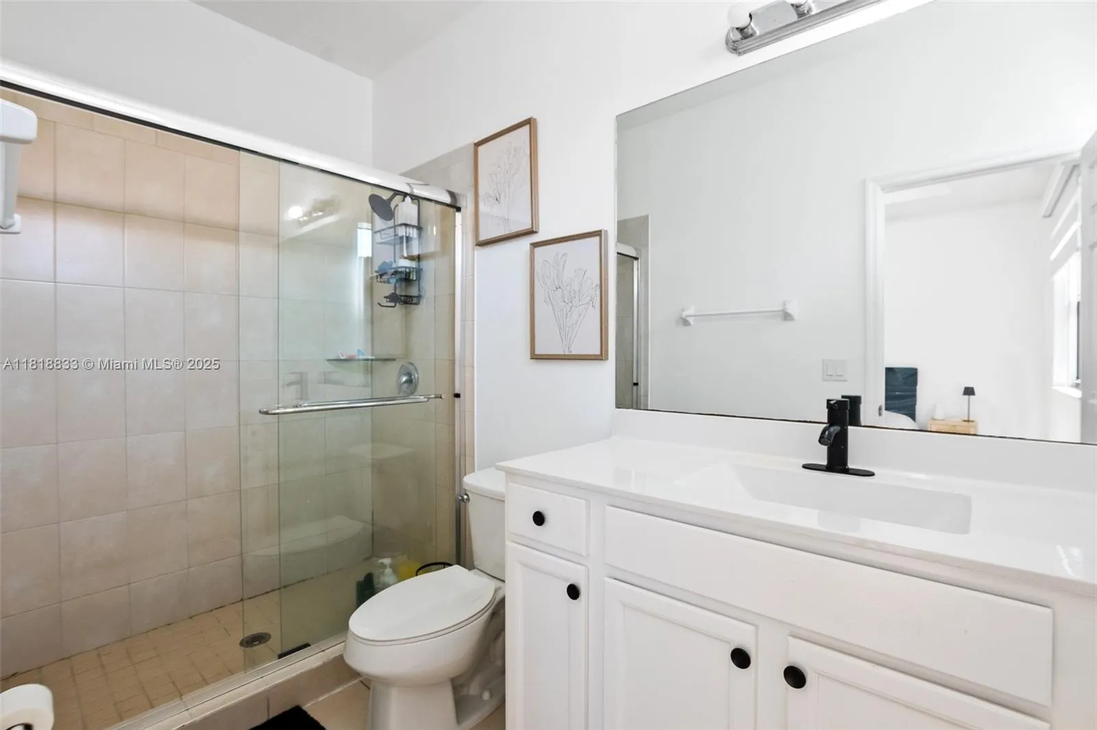 9362 W 33rd Ln, Hialeah, Florida 33018, Hialeah, Florida 33018, 2 Bedrooms Bedrooms, ,2 BathroomsBathrooms,Residential,For Sale,9362 W 33rd Ln, Hialeah, Florida 33018,A11818833